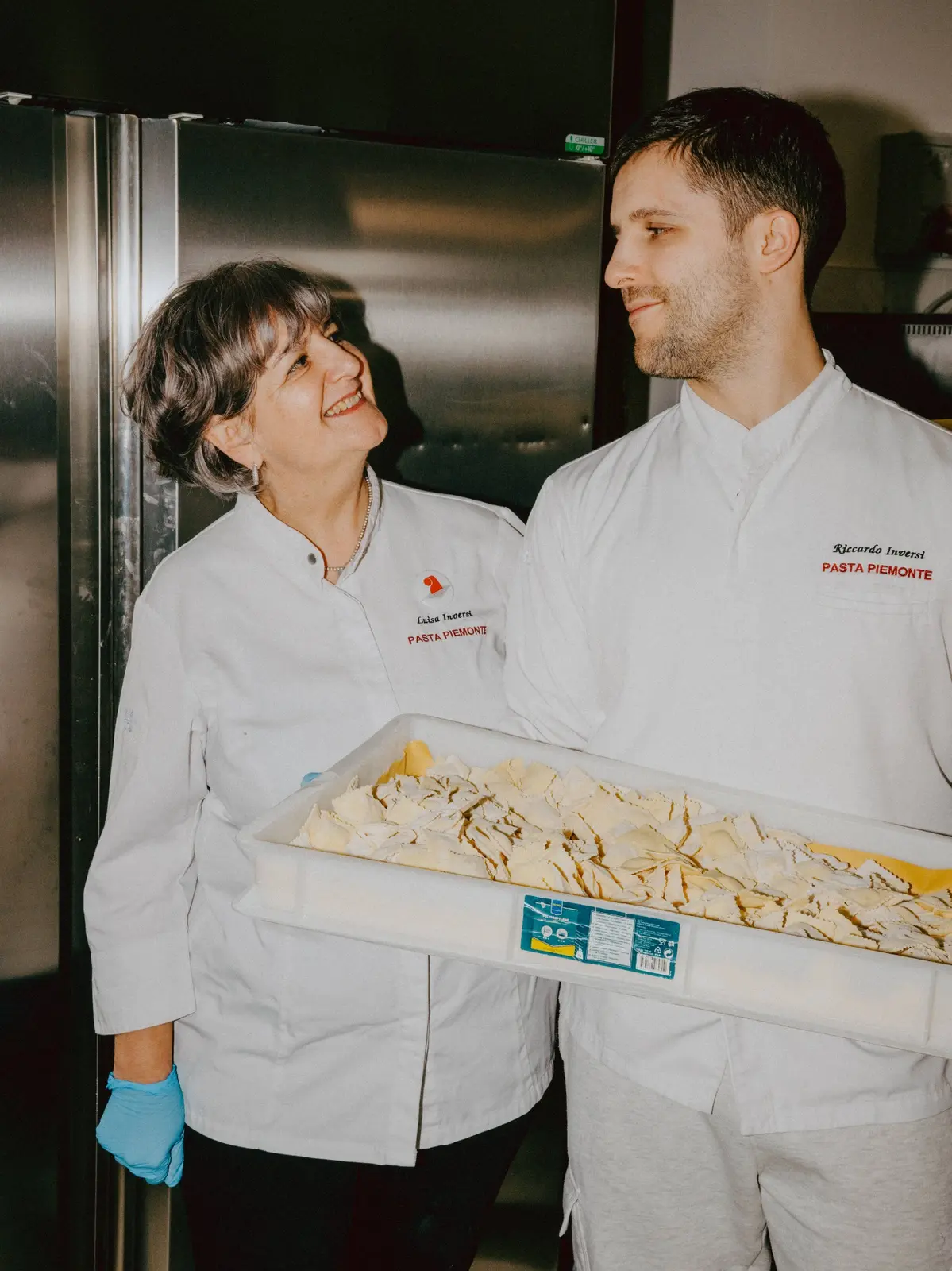 Luisa et Riccardo Inversi dans le laboratoire Pasta Piemonte