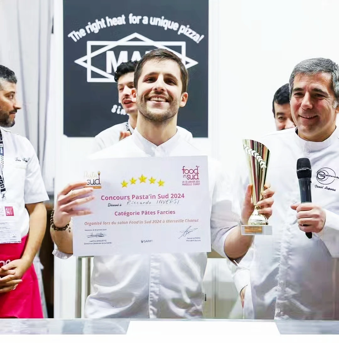 Riccardo Inversi reçoit le premier prix des meilleures pâtes farcies à Marseille en janvier 2024
